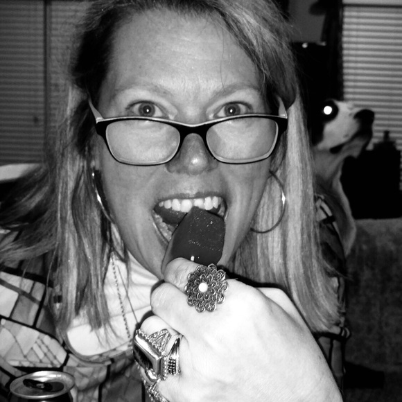 Meet your Posher, Mary - Picture 5 of 7